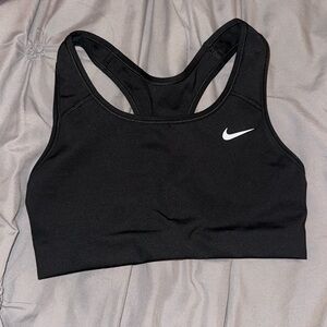 Nike Sports Bra Size XS Like New Not Padded